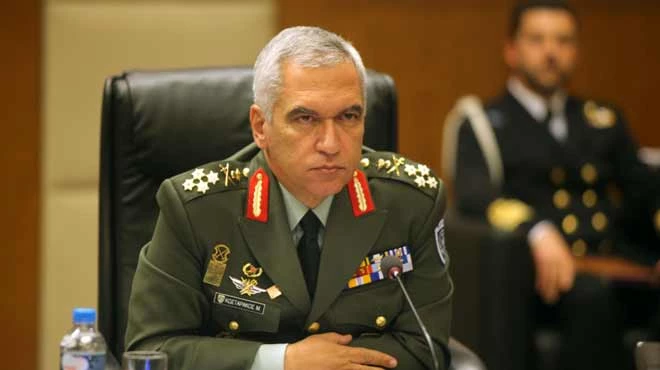 Στρατηγός Μ.Κωσταράκος: Eγκαλεί τους Αρχηγούς ΓΕΕΘΑ και ΓΕΝ για υπηρεσιακή ανεπάρκεια!